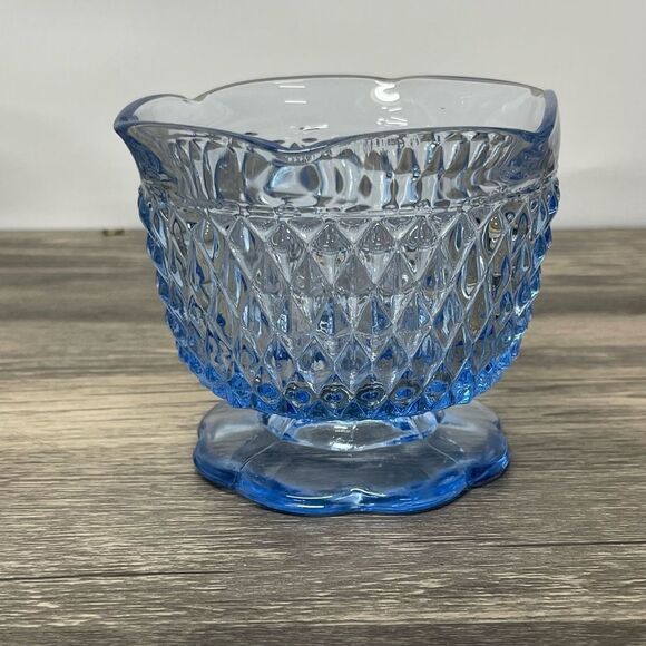 VINTAGE PALE BLUE INDIANA GLASS FOOTED OPEN SUGAR OR SMALL BOWL FLUTED DIAMOND - Picture 1 of 7